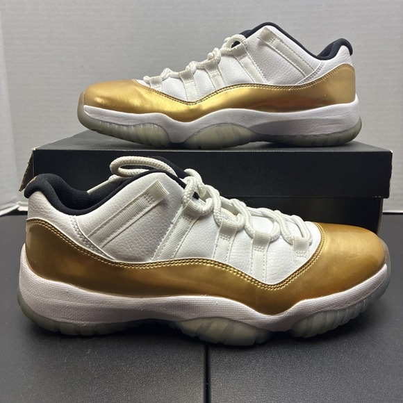DS New Nike Air Jordan 11 Retro Low Closing Ceremony Size 8.5